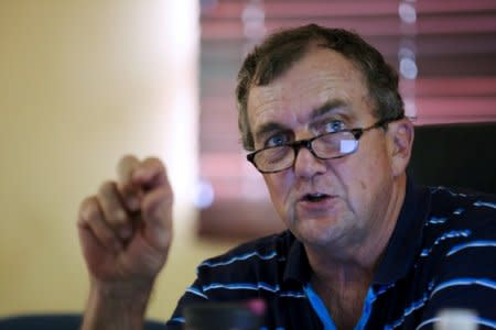 FILE PHOTO: Randgold Resources CEO Mark Bristow speaks during a news conference at Tongon Gold Mine in the Korhogo region, Ivory Coast, April 24, 2016. REUTERS/Thierry Gouegnon