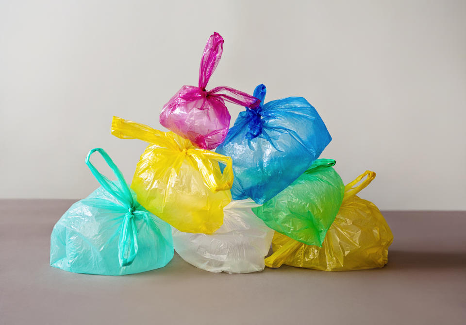 Der Verbrauch von Plastiktüten hat sich in Großbritannien drastisch verringert. (Bild: Getty Images)