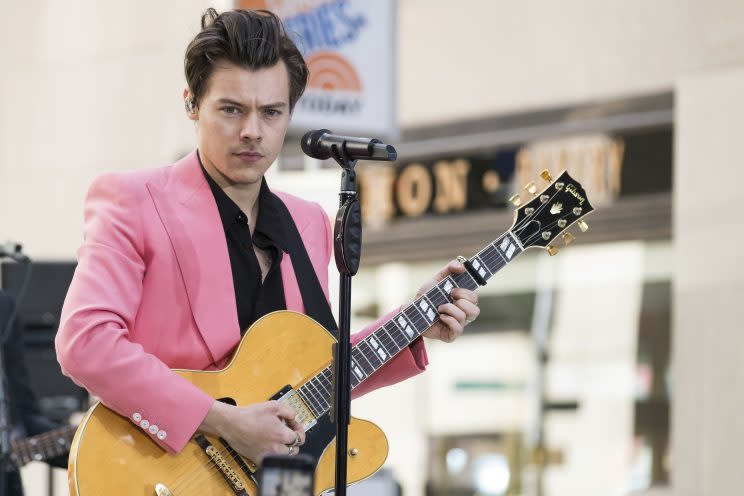 Harry Styles ist für seinen mutigen Modestil bekannt. (Bild: AP Photo)