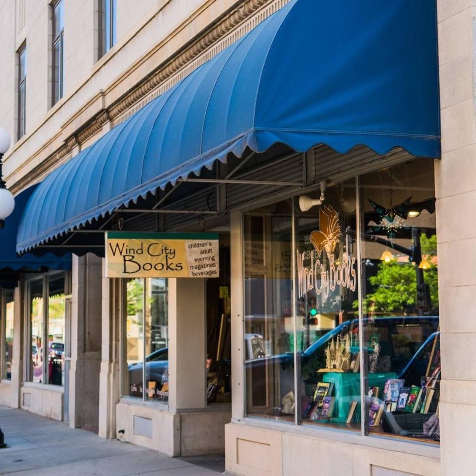 Wyoming: Wind City Books, Casper