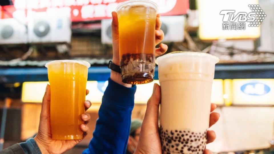 國人愛喝手搖飲。（示意圖／shutterstock達志影像）