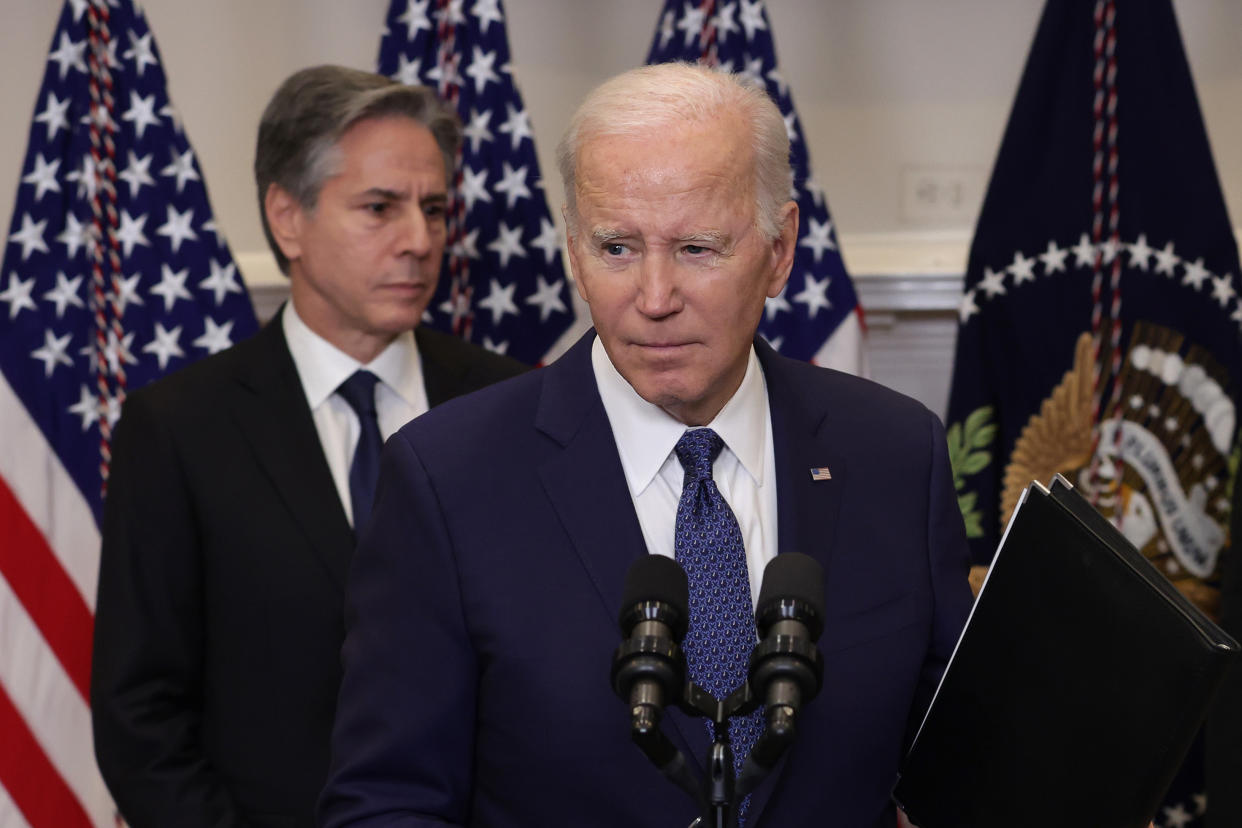 WASHINGTON, DC - JANUARY 25:  U.S. President Joe Biden makes an announcement on additional military support for Ukraine as Secretary of State Antony Blinken listens in the Roosevelt Room of the White House on January 25, 2023 in Washington, DC. President Biden said the U.S. will send 31 M-1 Abrams tanks to Ukraine to aid in their fight against Russia after Germany approved the delivery of Leopard 2 tanks to Kyiv.  (Photo by Alex Wong/Getty Images)