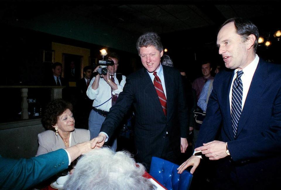 Then-Arkansas Gov. Bill Clinton and Kentucky Gov. Brereton Jones greeted diners at Flynn’s Restaurant and Statesman Lounge in Frankfort, Feb. 4, 1992. Jennifer Podis | staff