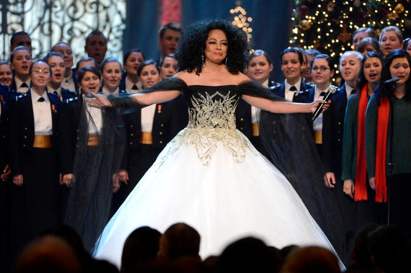 Diana Ross performs onstage during TNT Christmas in Washington 2012 at National Building Museum on December 9, 2012 in Washington, DC.