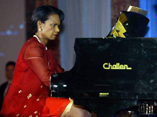 <div class="caption-credit"> Photo by: Getty Images</div><div class="caption-title">Condoleezza Rice Is a Classical Pianist</div>The former Secretary of State began taking lessons at 15 with the idea she'd become a professional pianist. Her initial college major at the University of Denver was even piano! She obviously <a href="http://www.womansday.com/life/career-advice-from-successful-women-116731?link=emb&dom=yah_life&src=syn&con=blog_wd&mag=wdy" rel="nofollow noopener" target="_blank" data-ylk="slk:chose a different career path;elm:context_link;itc:0;sec:content-canvas" class="link ">chose a different career path</a>, but she still plays in a chamber group. She's also accompanied world-famous cellist Yo-Yo Ma and performed at Buckingham Palace for the Queen. <br> <br> <p> <b>You Might Also Like: <br> <a href="http://www.womansday.com/health-fitness/workout-routines/boot-camp-workout-1549?link=bootcamp&dom=yah_life&src=syn&con=blog_wd&mag=wdy" rel="nofollow noopener" target="_blank" data-ylk="slk:Easy Exercise Drills To Slim Down Fast;elm:context_link;itc:0;sec:content-canvas" class="link ">Easy Exercise Drills To Slim Down Fast</a></b> </p> <p> <b><a href="http://www.womansday.com/home/15-clever-uses-for-household-items-4727?link=houseitems&dom=yah_life&src=syn&con=blog_wd&mag=wdy" rel="nofollow noopener" target="_blank" data-ylk="slk:15 Clever Uses for Household Items;elm:context_link;itc:0;sec:content-canvas" class="link ">15 Clever Uses for Household Items</a></b> <br> </p>