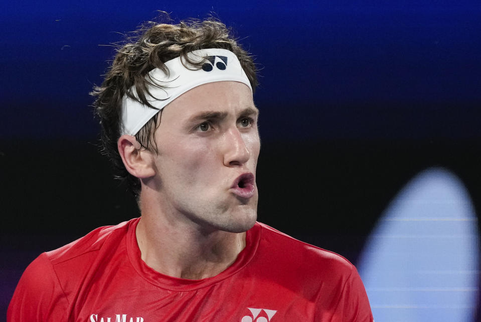 Norway's Casper Ruud reacts during his quarterfinal against Adrian Mannarino of France during their United Cup tennis match in Sydney, Australia, Thursday, Jan. 4, 2024. (AP Photo/Mark Baker)