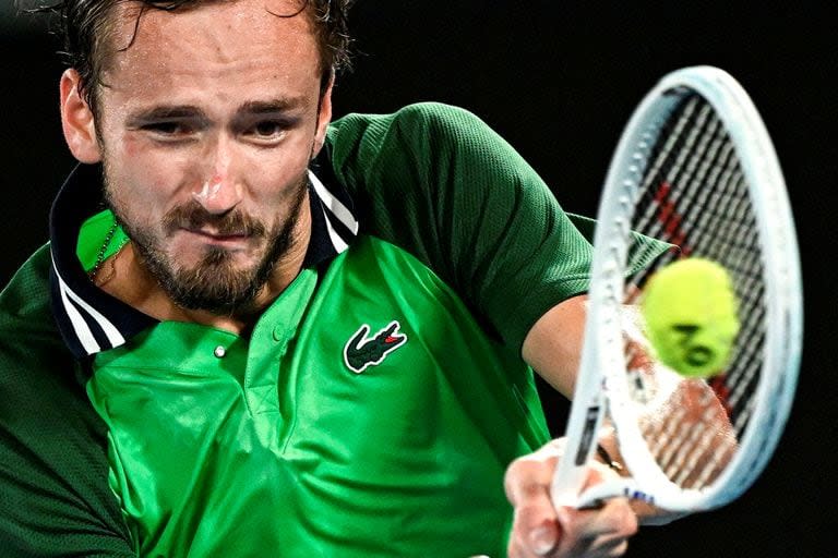 Daniil Medvedev no pudo aprovechar la ventaja de dos sets a cero ante Sinner en la final de Australia