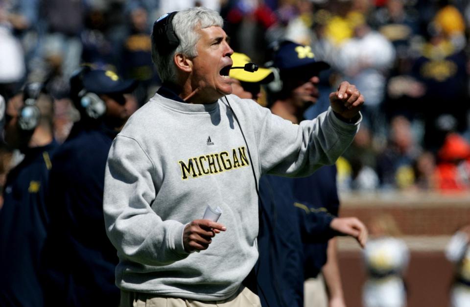 Michigan defensive coordinator Greg Robinson yells out to his defense in the 2009 Michigan football spring practice, played in front of over 50,000 fans at Michigan Stadium on Saturday, April 11, 2009. Robinson died on Wednesday, Jan. 5, 2021, in California at the age of 70.