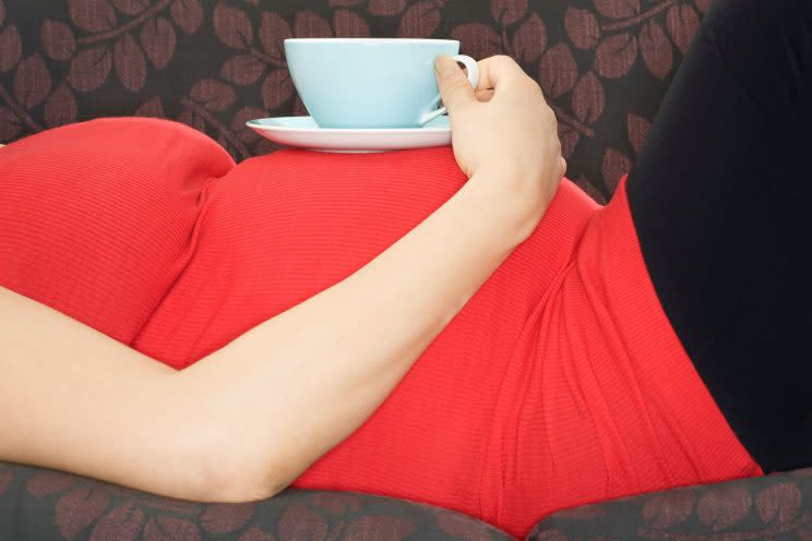 PA-haltige Tees können Schwangeren und stillenden Müttern gefährlich werden (Bild: ddpimages)