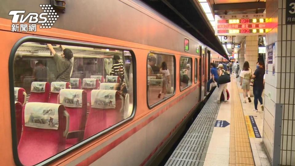 Signal malfunctions delay trains on Taiwan’s South-link line (TVBS News)