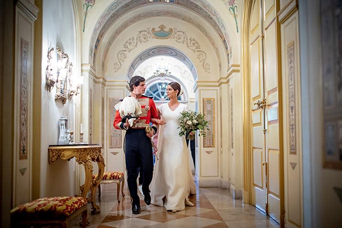 Los duques de Huéscar el día de su boda, celebrada en 2018 en el Palacio de Liria