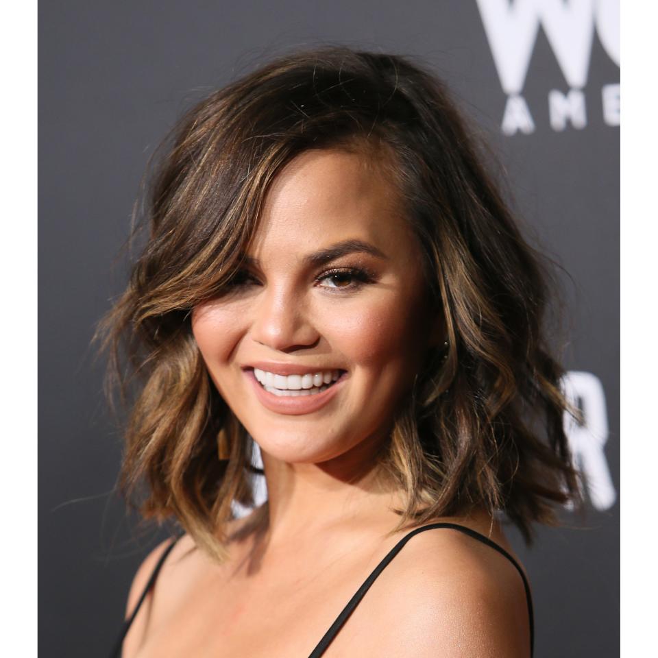 Chrissy Teigen’s lob