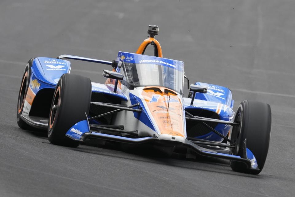 Kyle Larson drives during the Indianapolis 500 auto race at Indianapolis Motor Speedway, Sunday, May 26, 2024, in Indianapolis. (AP Photo/Darron Cummings)
