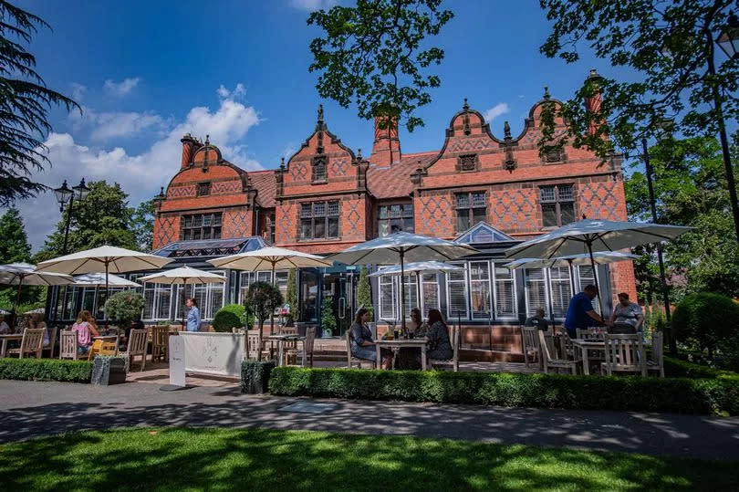 Chester Zoo’s gastro pub, The Oakfield, extends opening hours due to demand