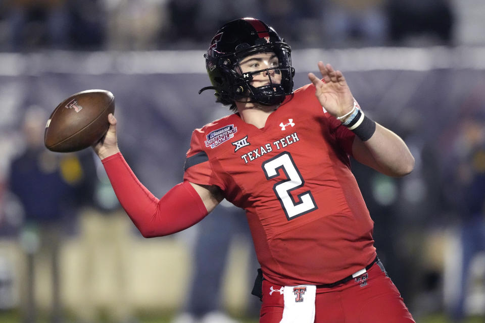 Texas Tech quarterback Behren Morton throw a pass against California during the first half of the Independence Bowl NCAA college football game Saturday, Dec. 16, 2023, in Shreveport, La. (AP Photo/Rogelio V. Solis)