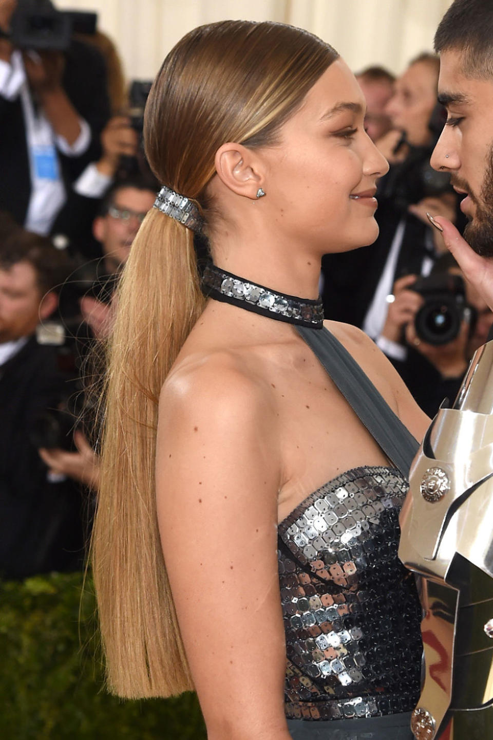 <p>With a little help from extensions, Hadid tries-out a full ponytail for the 2016 Met Gala. </p>