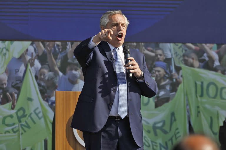 El presidente participa de un acto de la UOCRA con Gerardo Martínez en Esteban Echeverría