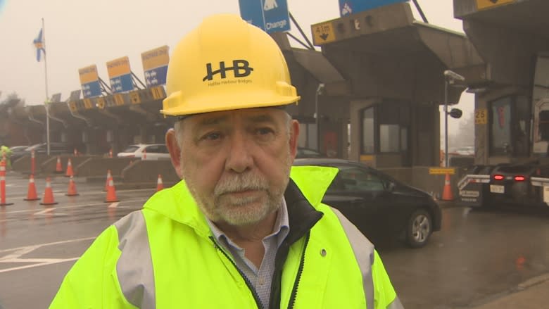 Damage to MacKay Bridge toll booth could take weeks to repair after crash