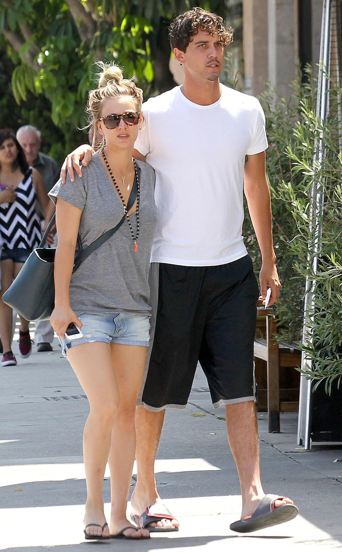 Kaley Cuoco Gets Cozy With New Beau Ryan Sweeting