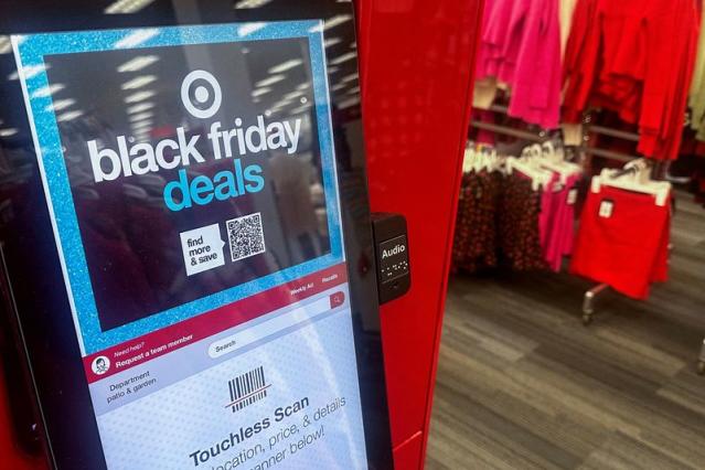 Explainer-What deals can shoppers find this Black Friday?