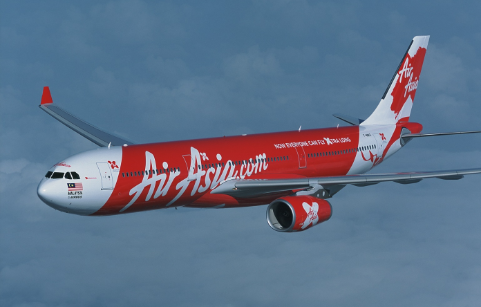 ▲亞洲航空AirAsia連續14年拿下最佳低成本航空，今日宣布推出促銷機票，飛曼谷單程未稅950元起。（圖／資料照，取自AirAsia）