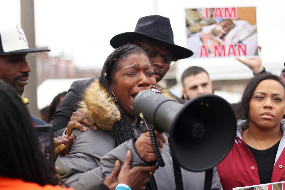 Keyana Dixon, Tyre Nichols’ older sister, cries as she speaks about the pain her family is feeling in the wake of her brother’s death on Monday, Jan. 16, 2023. Nichols died January 10 after a traffic stop with the Memphis Police Department.

Nicholsmlk3 (Lucas Finton / USA Today Network)