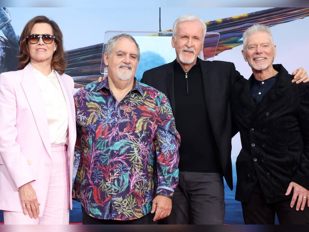 Sigourney Weaver, Jon Landau, James Cameron und Stephen Lang in Hollywood. (Bild: imago/MediaPunch)