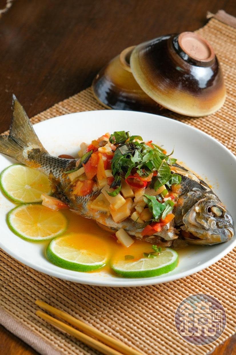 「Fukah魚」使用阿美族常吃的醃筍做為調味。（500元套餐菜色）