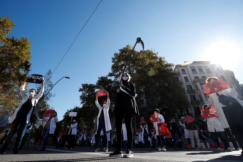 Catalan primary health doctors protest on the first day of a four-day strike in Barcelona to demand better working conditions amid the coronavirus disease (COVID-19) outbreak, in Barcelona