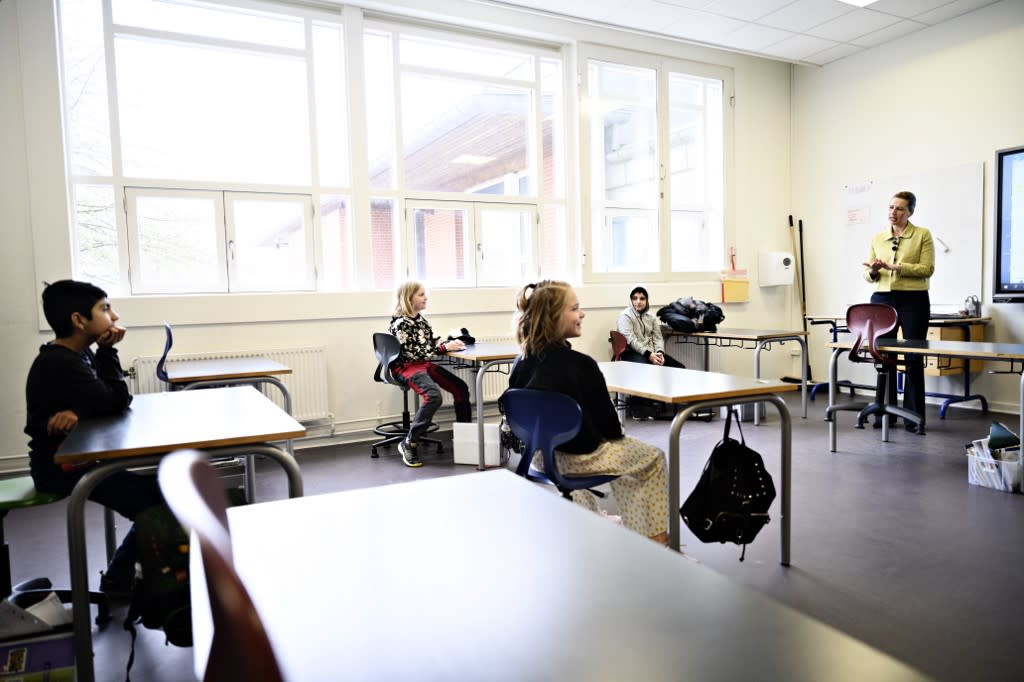 L'école a partiellement repris au Danemark. La France pourrait suivre plusieurs pistes pour en faire de même le 11 mai prochaine. 