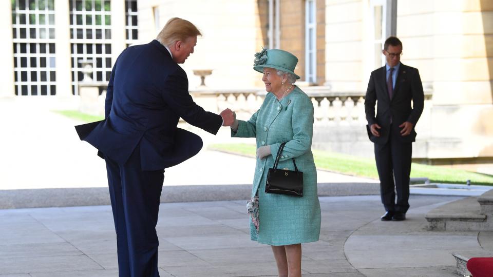 Donald Trump UK visit live: President arrives at Buckingham Palace