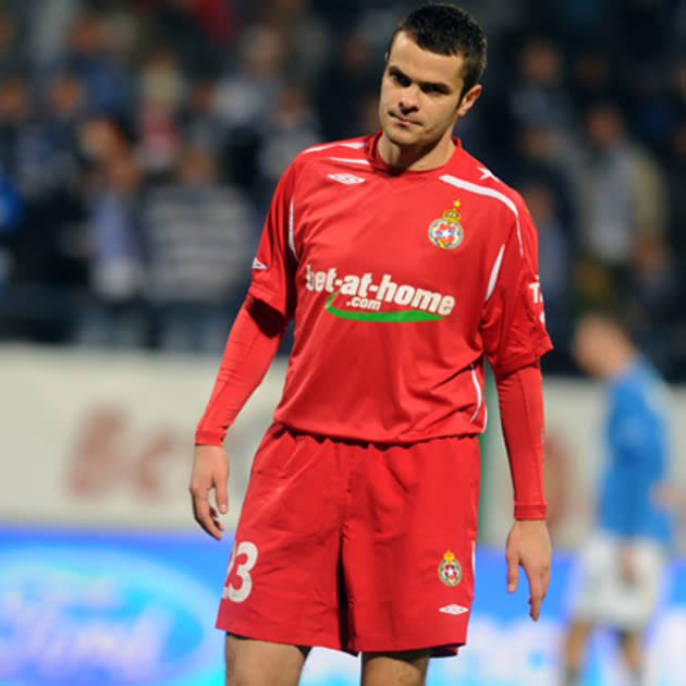 Nom: Paweł Brożek<br>Poste: Attaquant<br>Date de naissance (Âge): 21/04/1983 (29)<br>Numéro: 23<br>Club:Trabzonspor<br>Taille: 178cm<br>Poids: 74kg