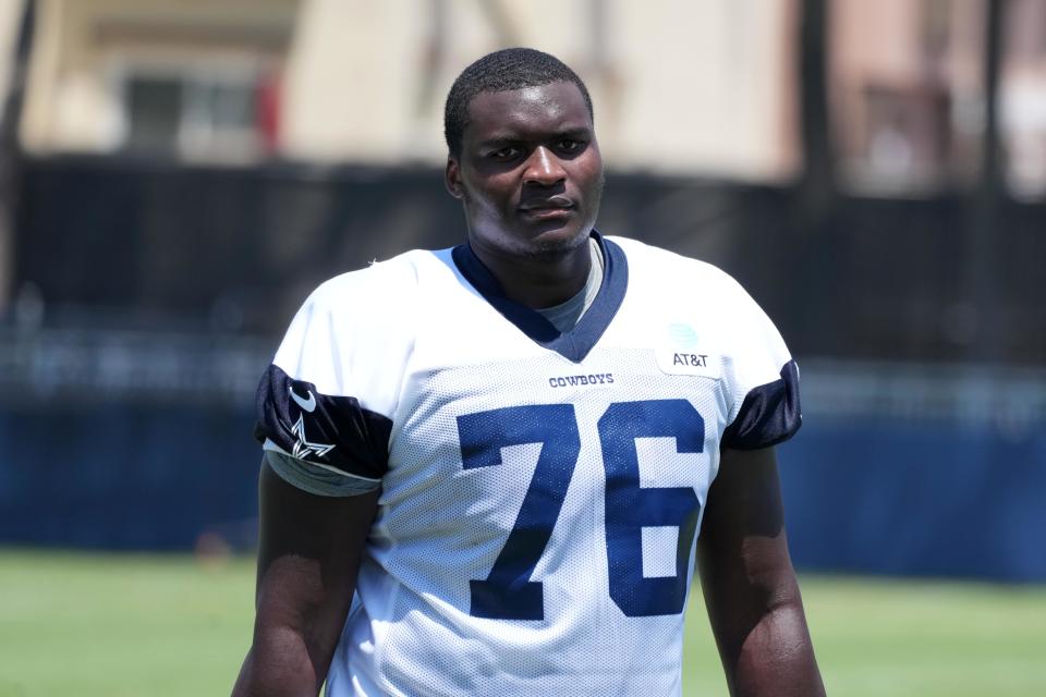 Jul 29, 2023; Oxnard, CA, USA; Dallas Cowboys offensive tackle Asim Richards (76) during training camp at the River Ridge Fields. Mandatory Credit: Kirby Lee-USA TODAY Sports