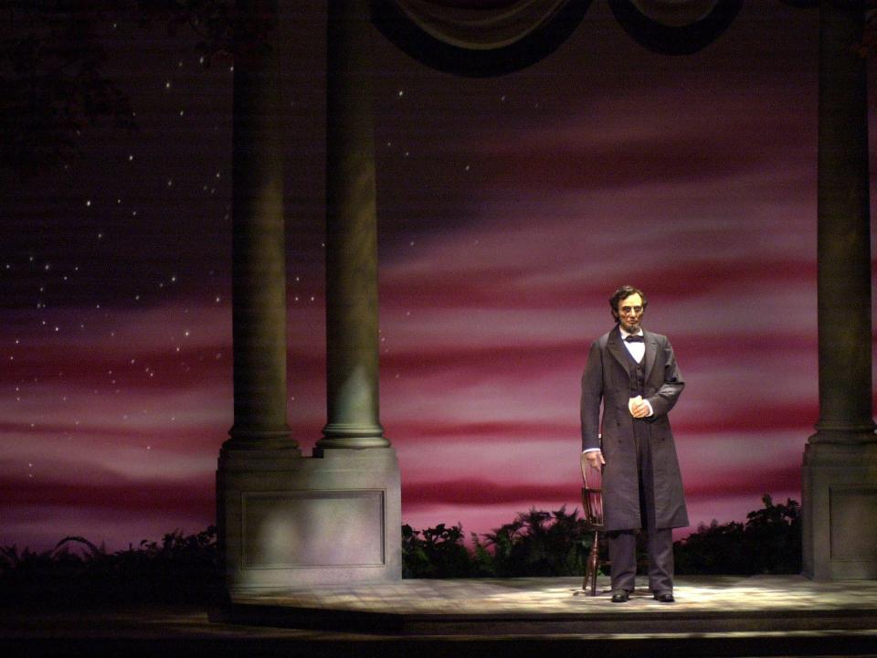 Animatronics figure of Abraham Lincoln.