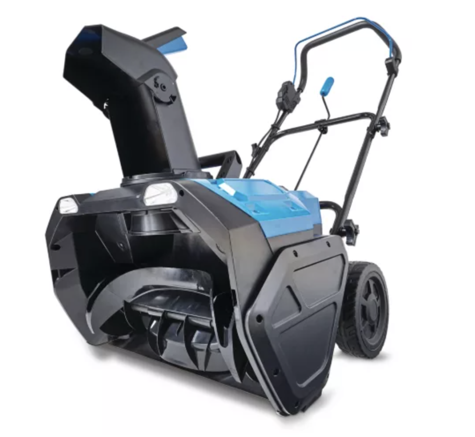 Mastercraft 2 x 20V Cordless Snowblower, 20-in in blue and black (Photo via Canadian Tire)