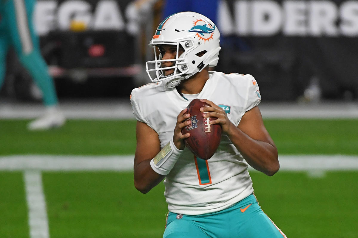 Miami Dolphins Quarterback Tua Tagovailoa vs. Las Vegas Raiders