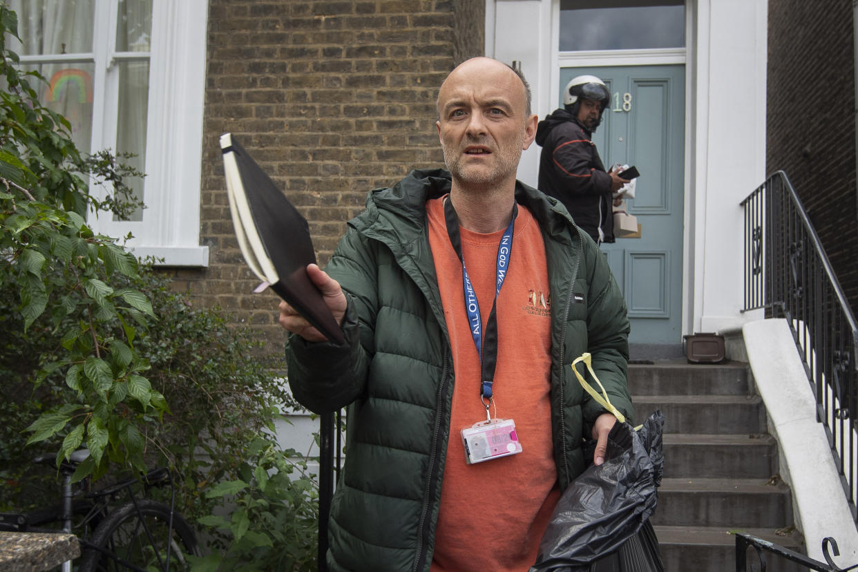 Prime Minister Boris Johnson's senior aid Dominic Cummings leaves his north London home, as lockdown questions continue to bombard the Government after it emerged that he travelled to his parents' home despite coronavirus-related restrictions. (Photo by Victoria Jones/PA Images via Getty Images)