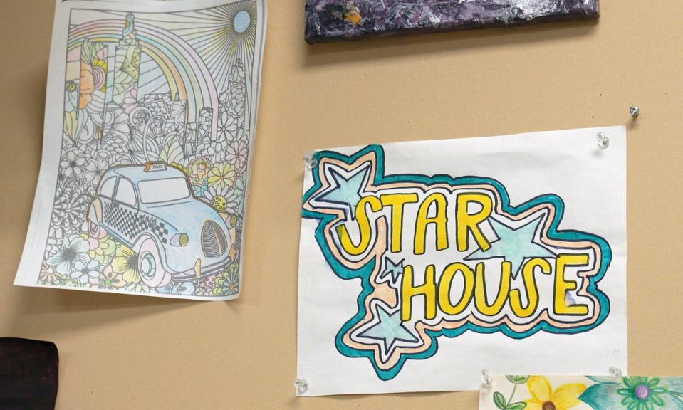 Star House is the nation’s only 24/7 drop-in center for youth ages 14-24 experiencing homelessness. Youth are provided with access to food, clothing, hygiene items, laundry facilities, showers and a safe place to be. Beyond basic needs, educational supports and dropout recovery are offered.