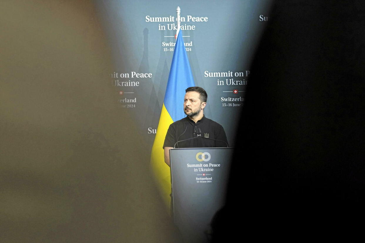 Le président ukrainien Volodymyr Zelensky s'exprime au sommet pour la paix en Ukraine le 16 juin 2024.   - Credit:Laurent Cipriani/AP/SIPA