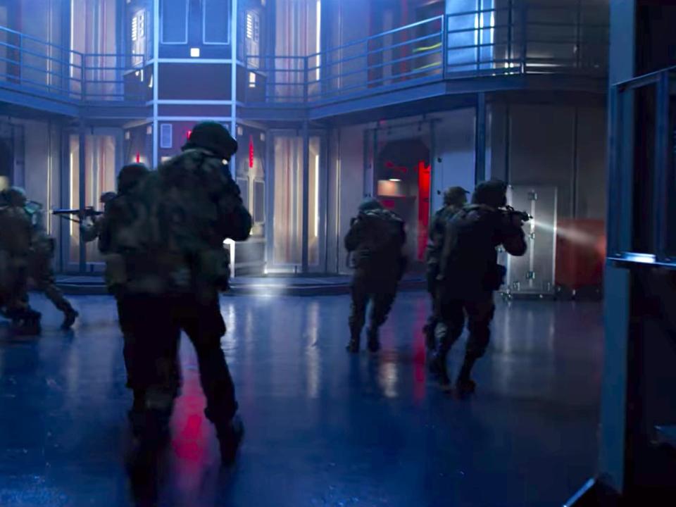 Soldiers in Russian lab Stranger Things 3