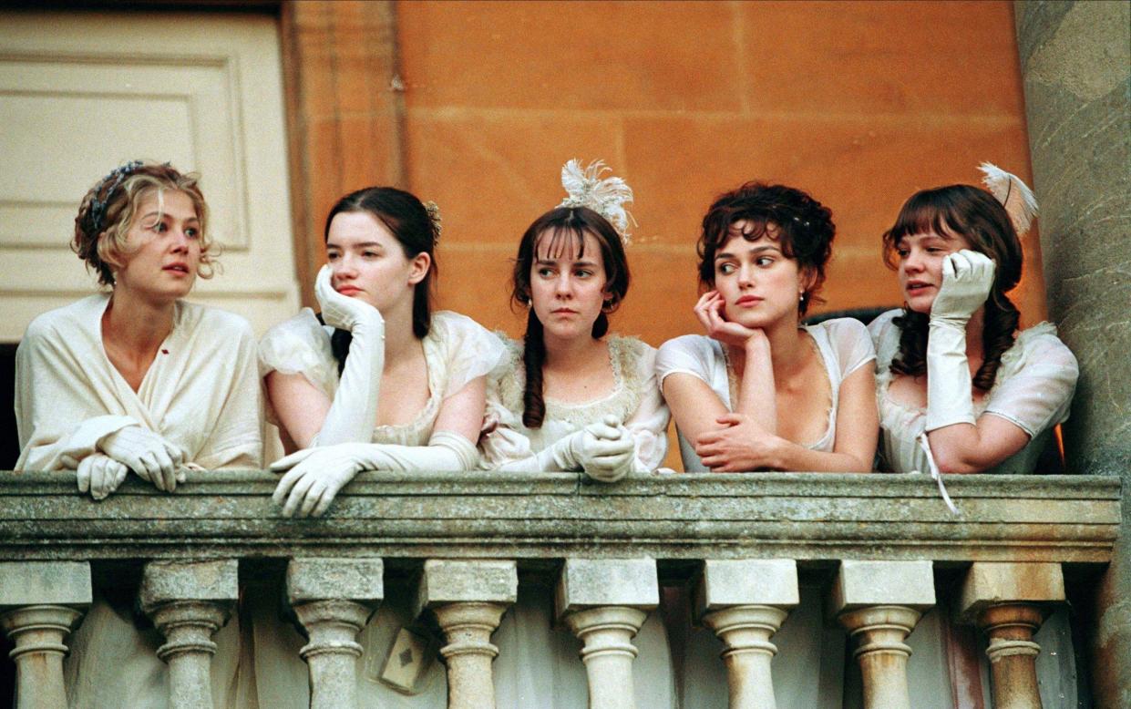 Talulah Riley (2l) as Mary Bennet in the 2005 film adaptation of Pride & Prejudice - Alamy