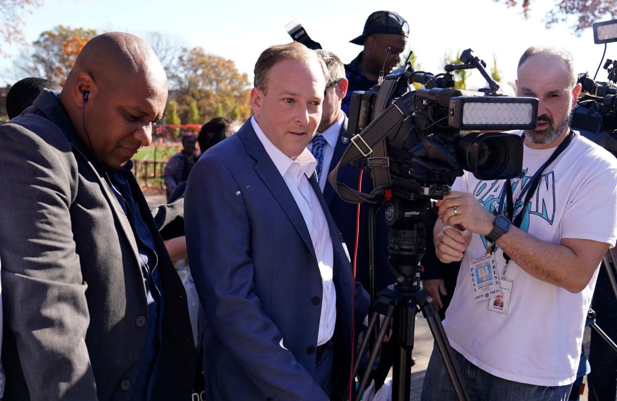 Congressman Lee Zeldin, center