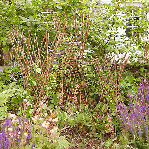 Woven Willow Flare Obelisk