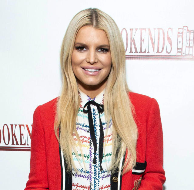 Jessica Simpson Revealed Secrets About Newlyweds In Her New Book