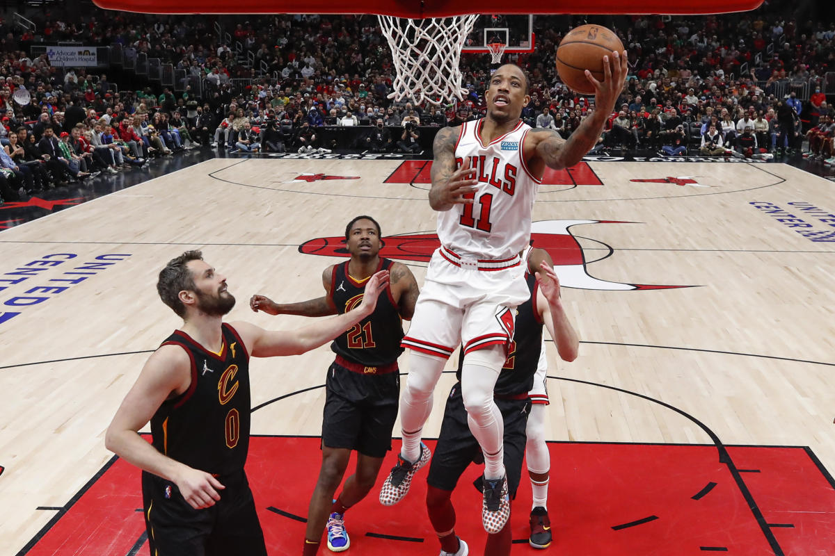 Кливленд кавальерс чикаго буллз 15 февраля. DEROZAN bulls. Дерозан Чикаго. Кливленд Чикаго. Чикаго Буллз состав 2022.