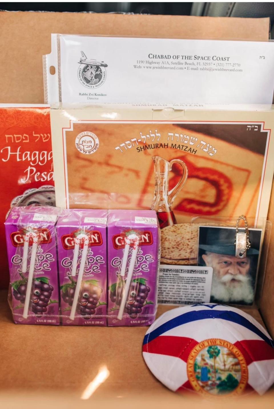 Items delivered to Israeli Astronaut Eytan Meir Stibbe by Rabbi Zvi Konikov