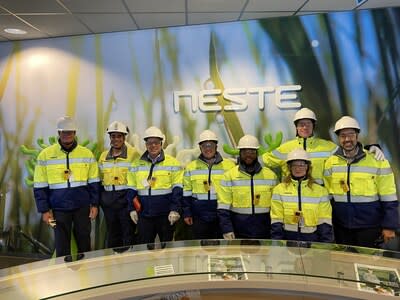 The World Fuel Services and Neste teams during a bio-refinery tour at Neste’s Rotterdam Refinery. From L to R: Jon Mathisen, WFS, QHSSE; Hanno Schouten, Neste, Refinery Manager; Alexander Kueper, Neste, VP EMEA, Renewable Aviation; Matthew Whitton, WFS, VP Supply, Land & Aviation Europe; Cyrus Amo-Ameyaw, WFS Director Supply, Renewable & Specialist Fuels Europe; Petra Kytoaho, Neste; Doryan Daamen, Neste, Sales Manager EMEA; and Massoud Javaheri, Neste, Senior Account Manager, Renewable Aviation