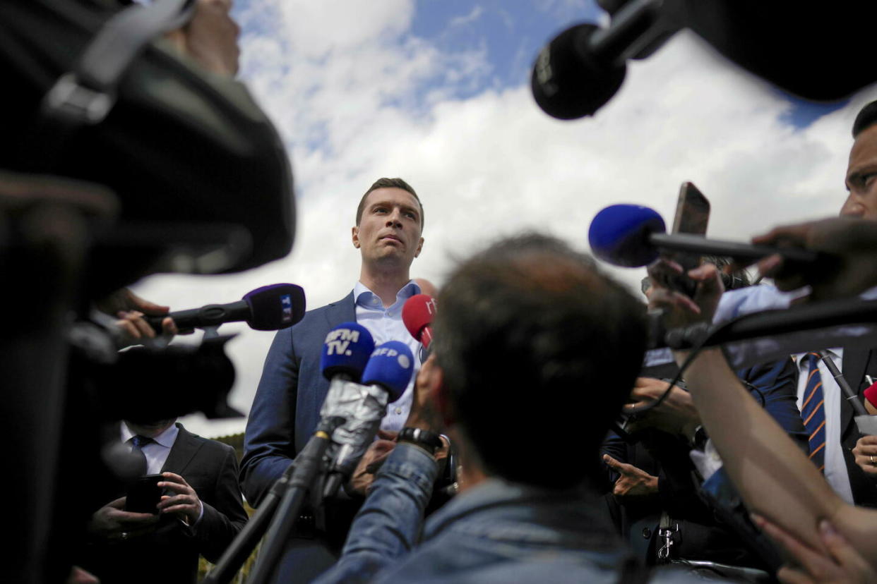 Jordan Bardella en campagne le 14 juin à Chuelles (Loiret).  - Credit:Thibault Camus/AP/SIPA / SIPA / Thibault Camus/AP/SIPA