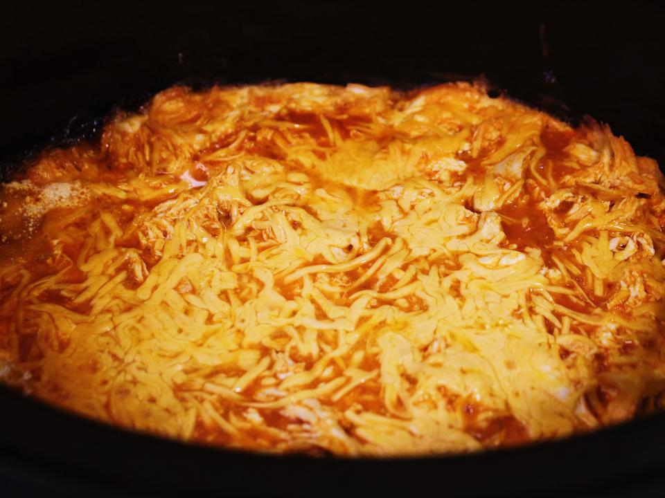 slow cooker buffalo chicken dip