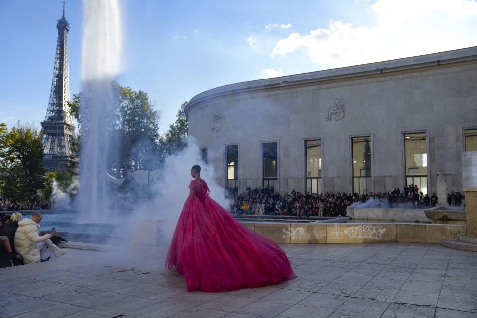 A model wears a creation for the Rick Owens ready-to-wear Spring/Summer 2023 fashion collection presented Thursday, Sept. 29, 2022 in Paris. (AP Photo/Francois Mori)